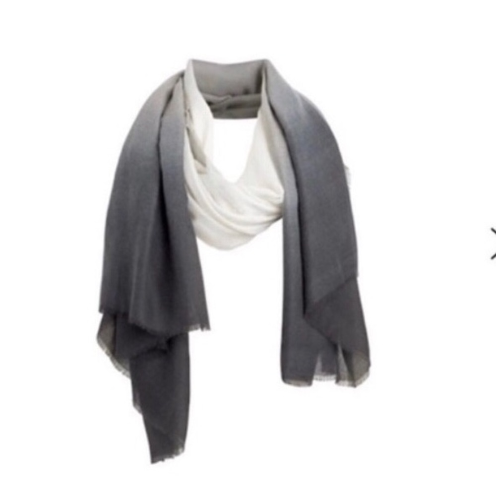 Cushnie Grey Horizon ombré scarf New! - Picture 2 of 9